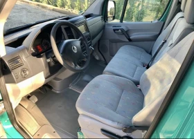 VW Crafter ЩОРА* КЛИМАТИК* НАВИГАЦИЯ* СЕРВИЗНИ ДОКУМЕНТИ, снимка 12