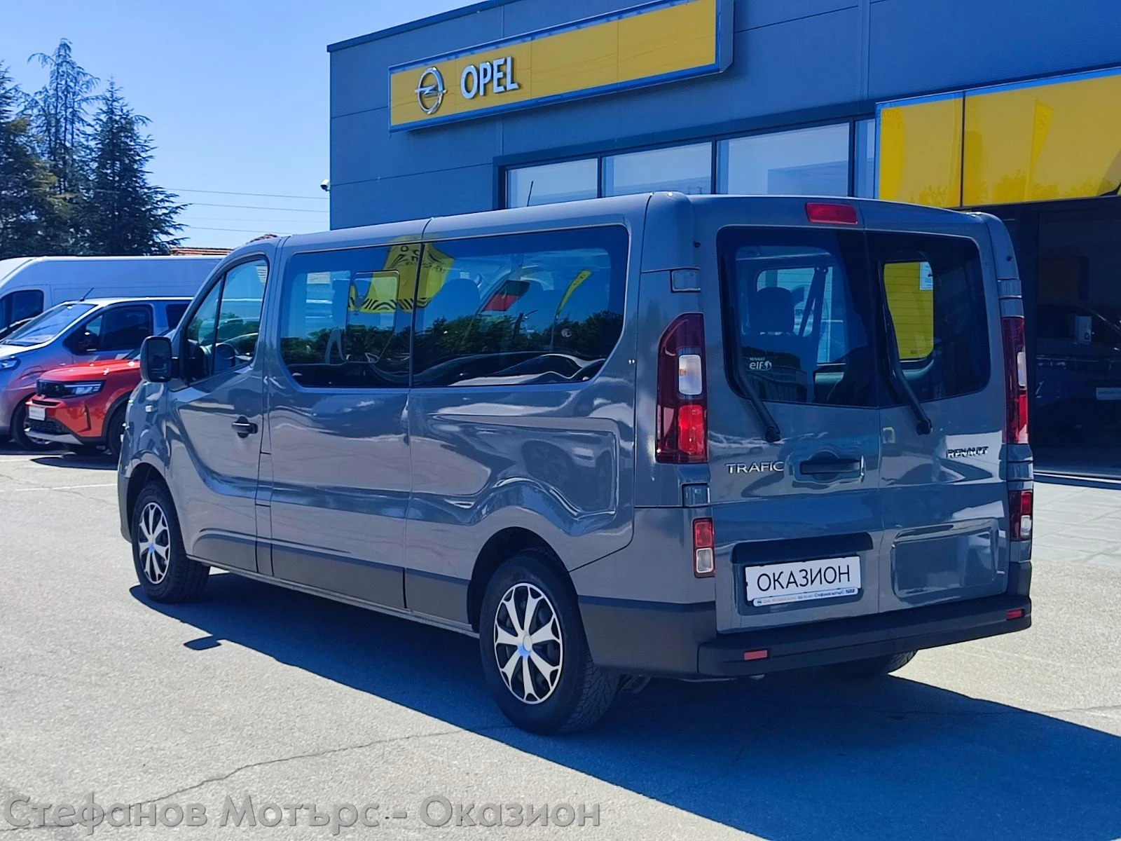 Renault Trafic 8+ 1 PASSENGER L2H1 1.6 dCi (120hp) MT6 - изображение 6