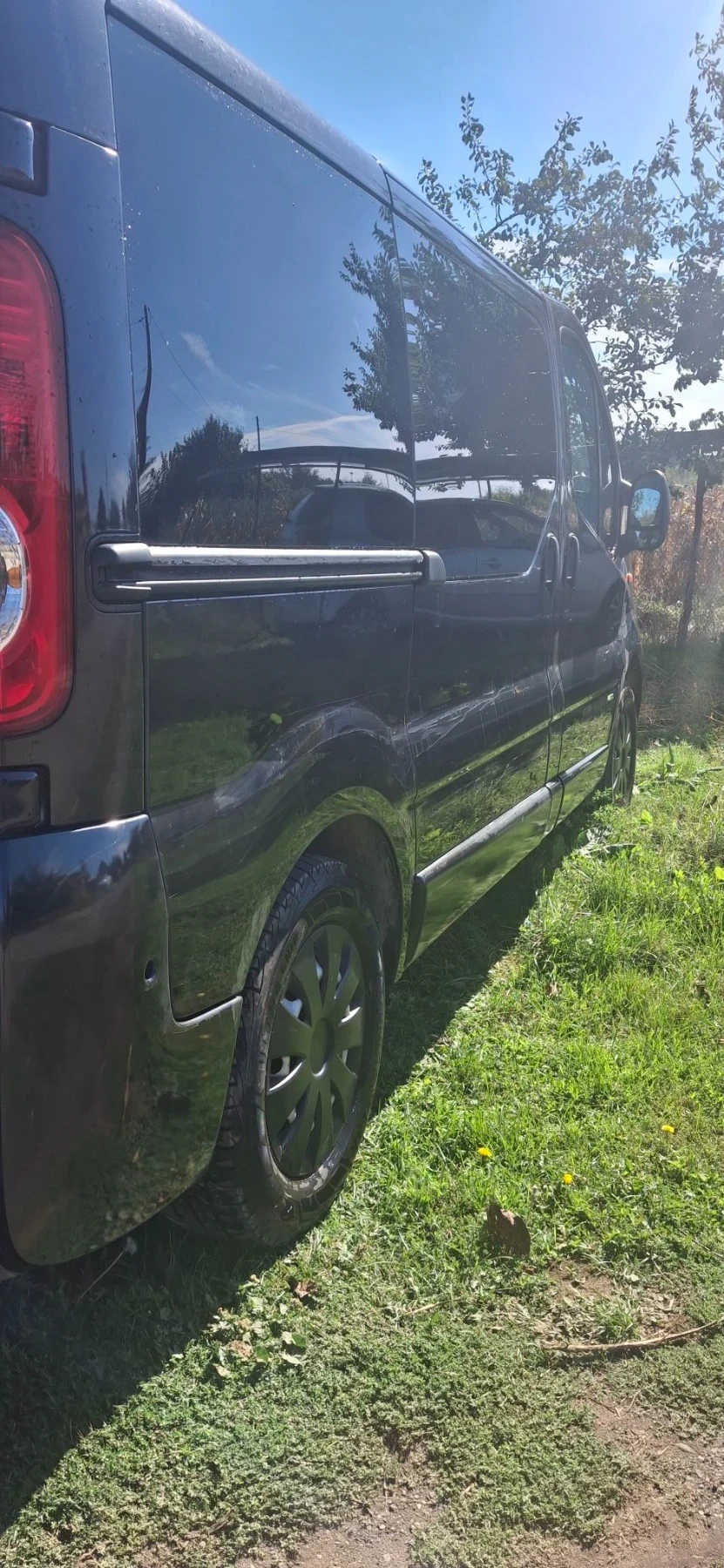 Opel Vivaro, снимка 4 - Бусове и автобуси - 56259524