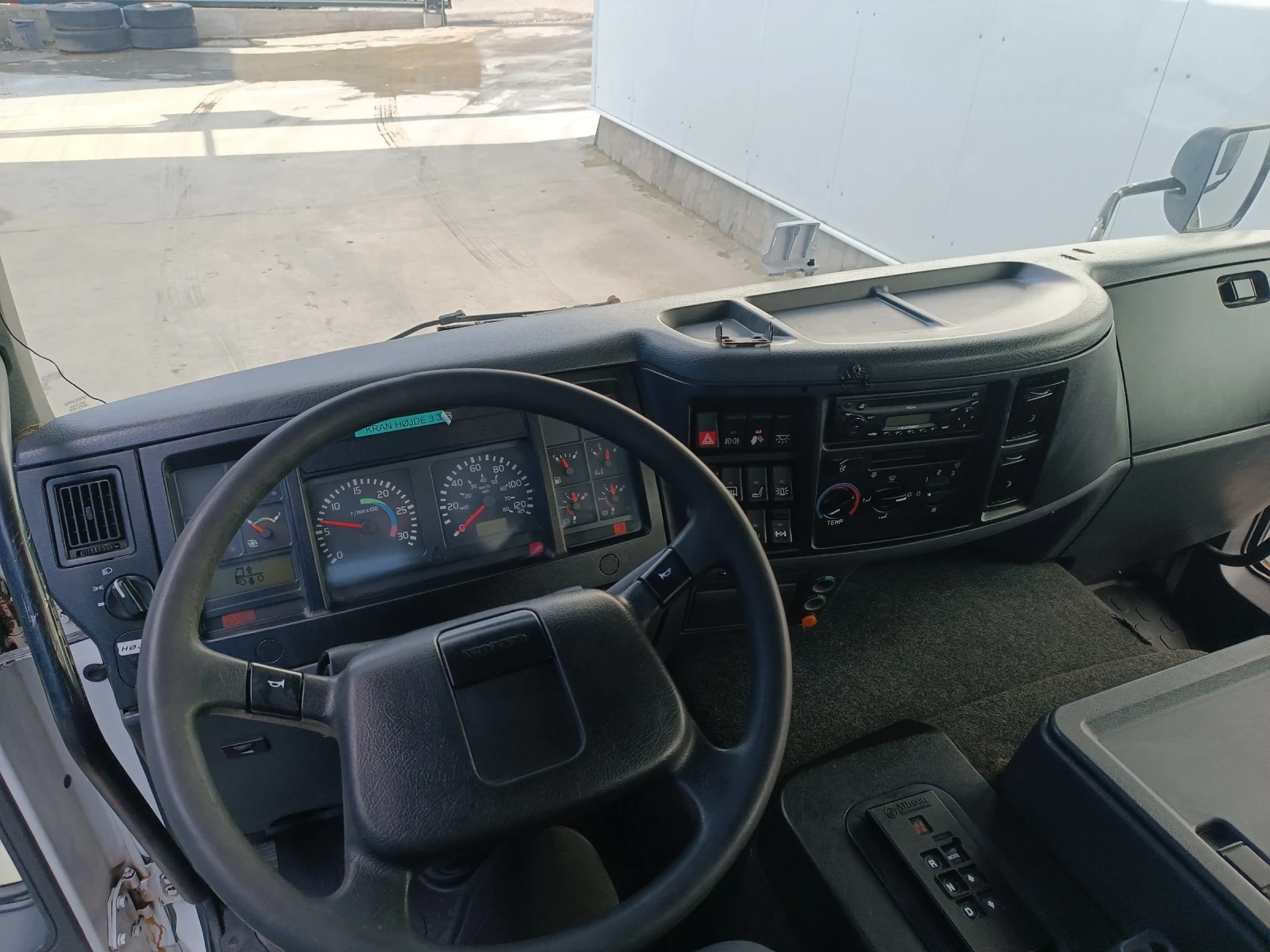 Volvo Fl Кран  - изображение 5