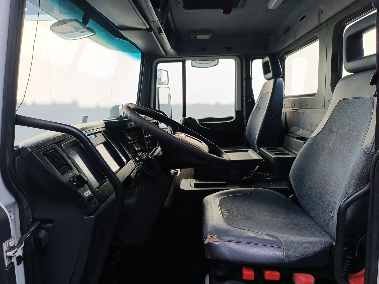 Volvo Fl Кран  - изображение 8