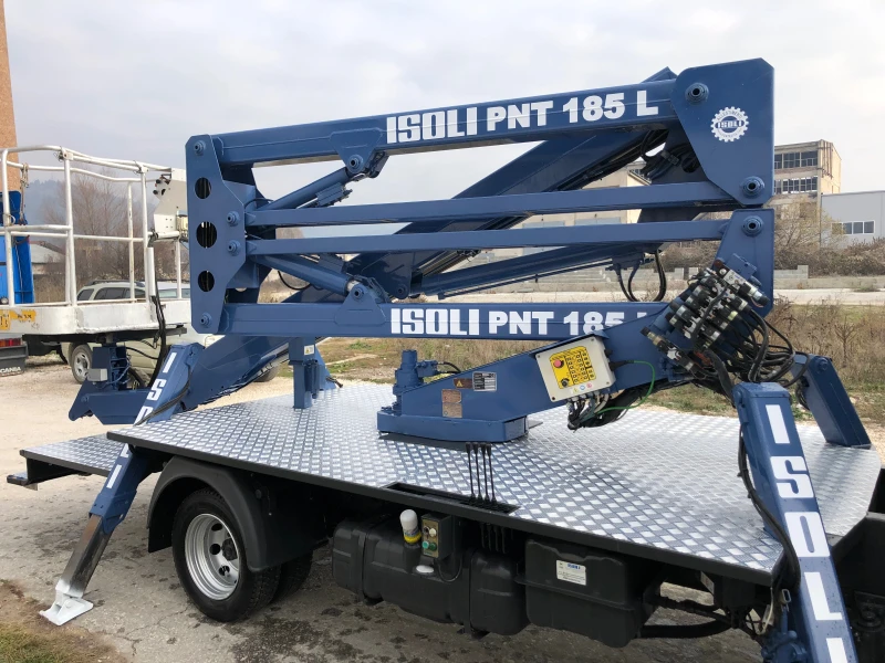 Автовишка Друга марка NiSSAN, снимка 11 - Индустриална техника - 51743379