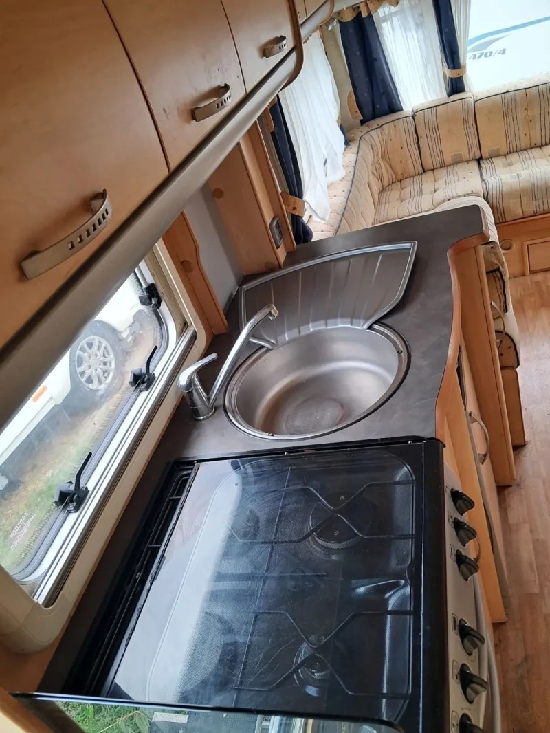 Каравана Други Sterling , снимка 10 - Каравани и кемпери - 52810817