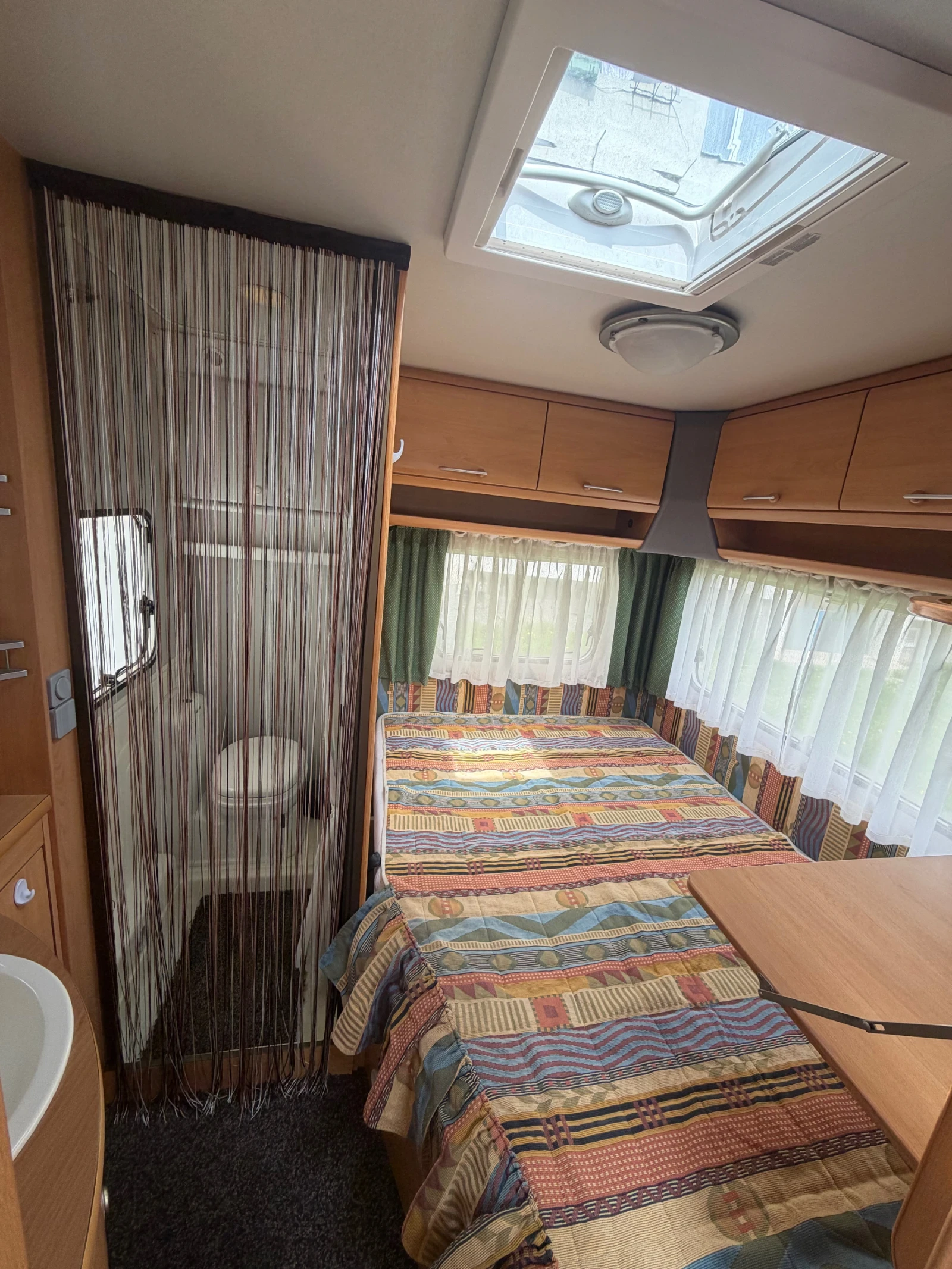 Каравана Knaus Cheers, снимка 7 - Каравани и кемпери - 54196747