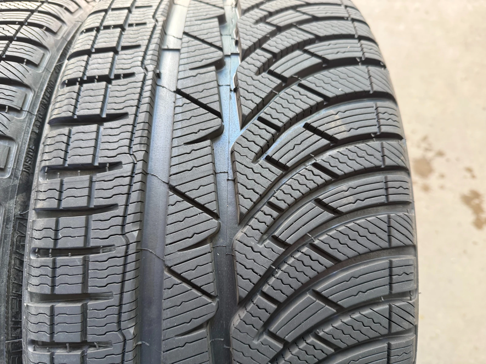  235/35R20 | Mobile.bg   3