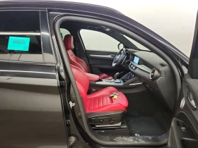 Alfa Romeo Giulia Veloce/AWD/H&K/Pano/Distronic/Red Interior, снимка 10