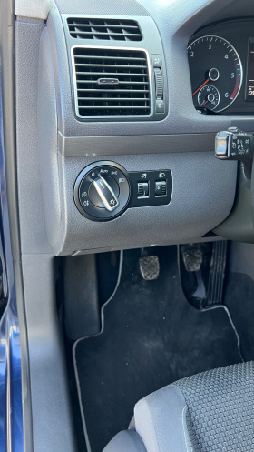 VW Touran 1, 6 TDI Навигация, снимка 10