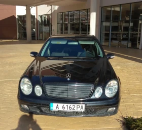     Mercedes-Benz E 200