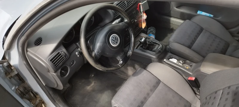 VW Passat Passat, снимка 6 - Автомобили и джипове - 46948876