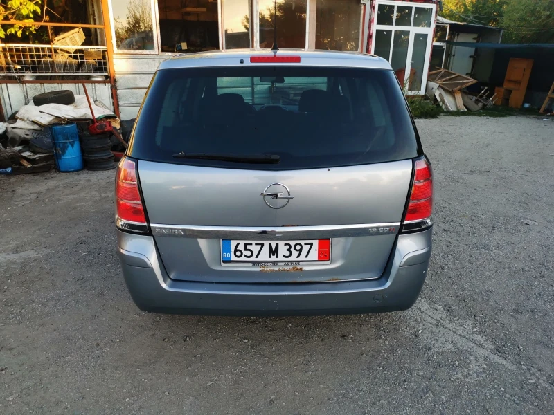 Opel Zafira 1.9 150к. автоматик , снимка 7 - Автомобили и джипове - 47412642