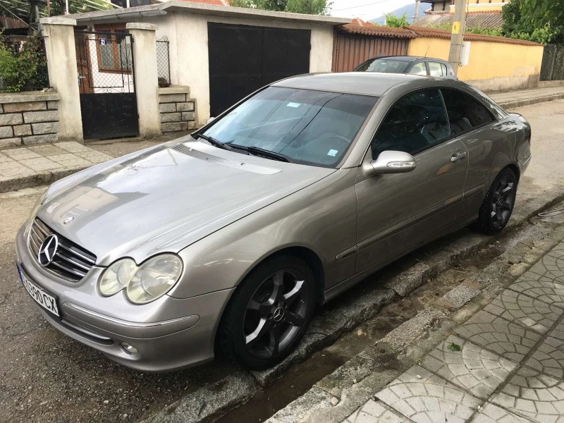 Mercedes-Benz CLK 270 CDI, снимка 2 - Автомобили и джипове - 49296846