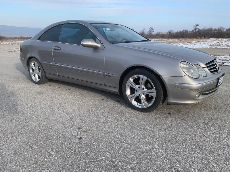 Mercedes-Benz CLK 270 CDI, снимка 12 - Автомобили и джипове - 49296846