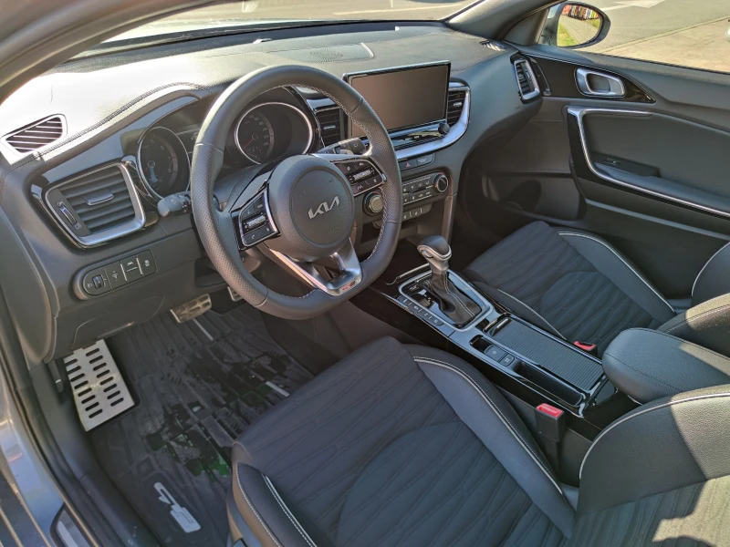 Kia Pro ceed 1.5 T-gdi 7DCT, снимка 11 - Автомобили и джипове - 52460244