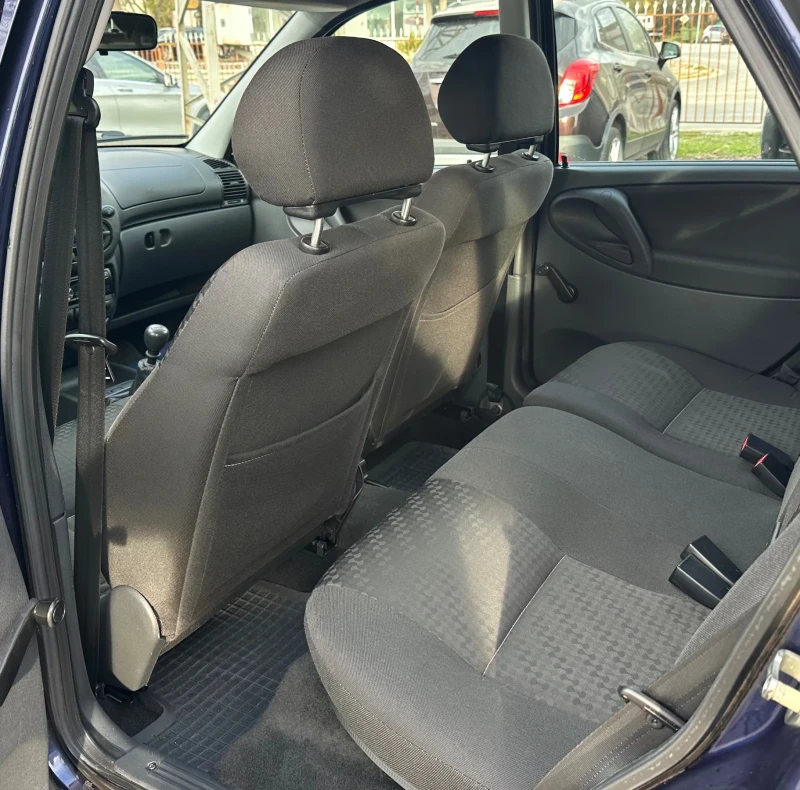 Lada Kalina 1.4i, снимка 7 - Автомобили и джипове - 52537886