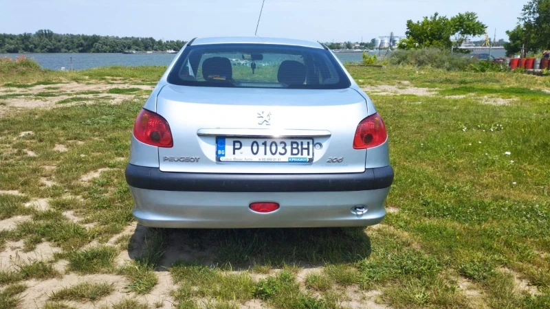 Peugeot 206 Седан, снимка 5 - Автомобили и джипове - 52685244