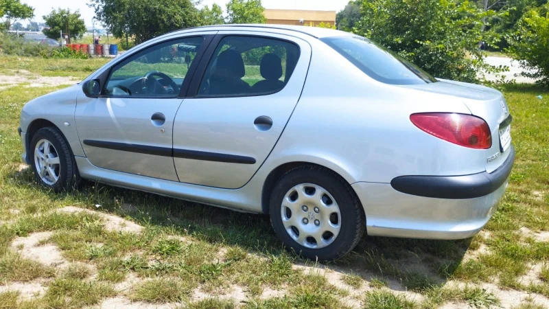Peugeot 206 Седан, снимка 7 - Автомобили и джипове - 52685244
