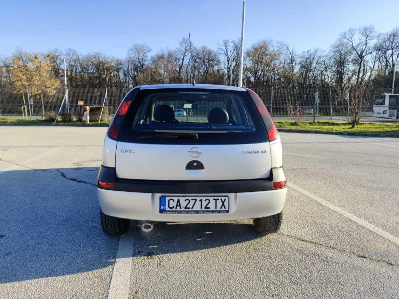 Opel Corsa 1.2 16V, снимка 3 - Автомобили и джипове - 53323344
