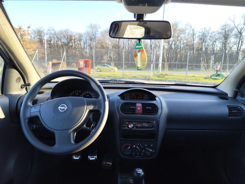 Opel Corsa 1.2 16V, снимка 9 - Автомобили и джипове - 53323344