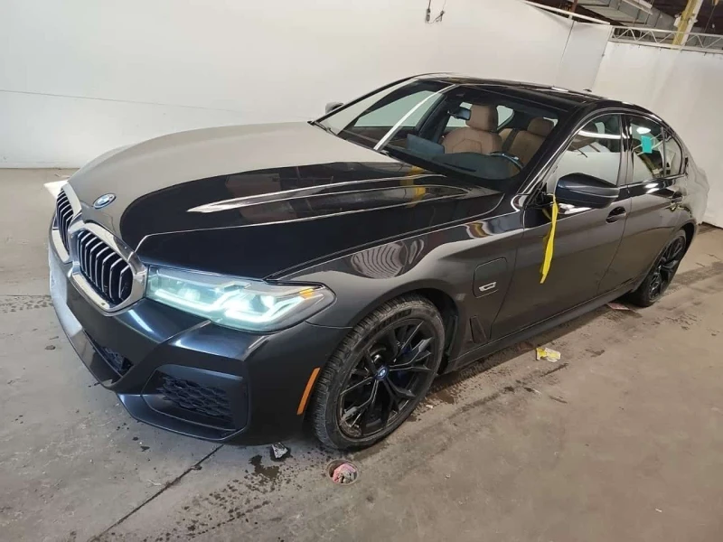 BMW 530E * XDRIVE * CARFAX * PANO * HEAD UP * 