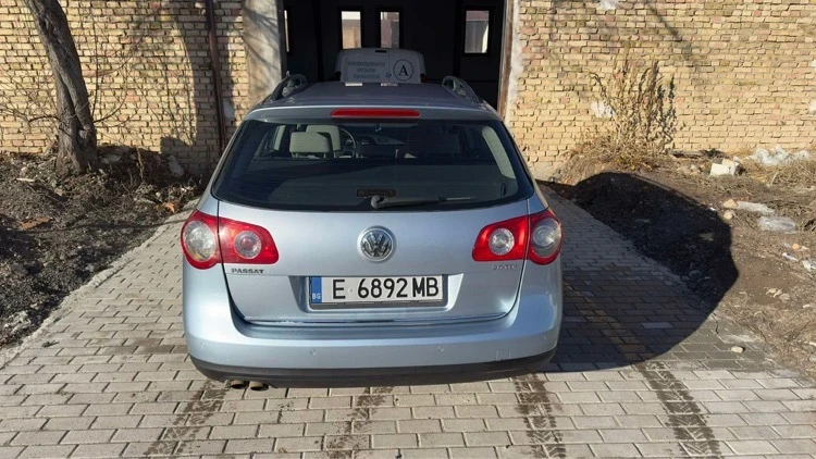 VW Passat B6 2006 2.0 Dizel DSG Navi , снимка 2 - Автомобили и джипове - 48936299