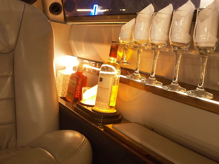 Lincoln Town car 70-inch Stretch Limousine by Royale | Mobile.bg � ����������� 12