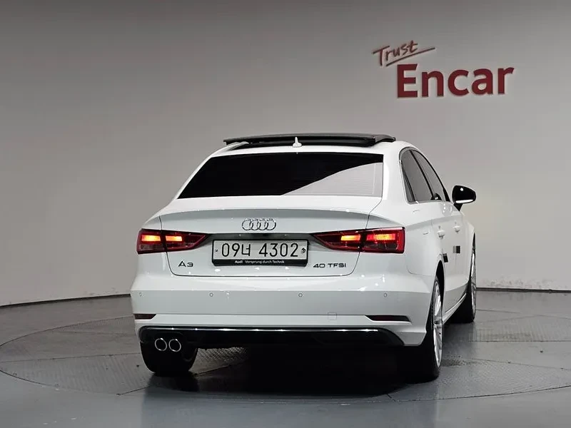 Audi A3 2.0 TFSI, снимка 4 - Автомобили и джипове - 55006371