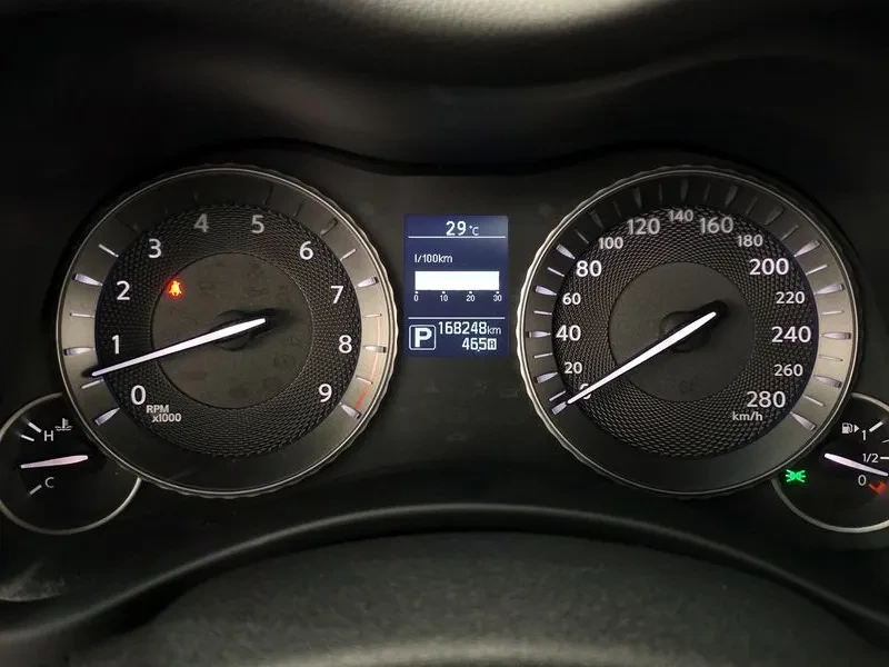 Infiniti Q70 Style 3.7 Бензин, снимка 5 - Автомобили и джипове - 55455853