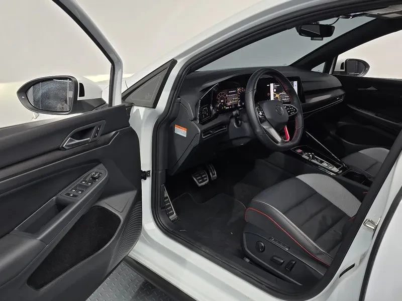VW Golf 2.0 Gti, снимка 10 - Автомобили и джипове - 55748386