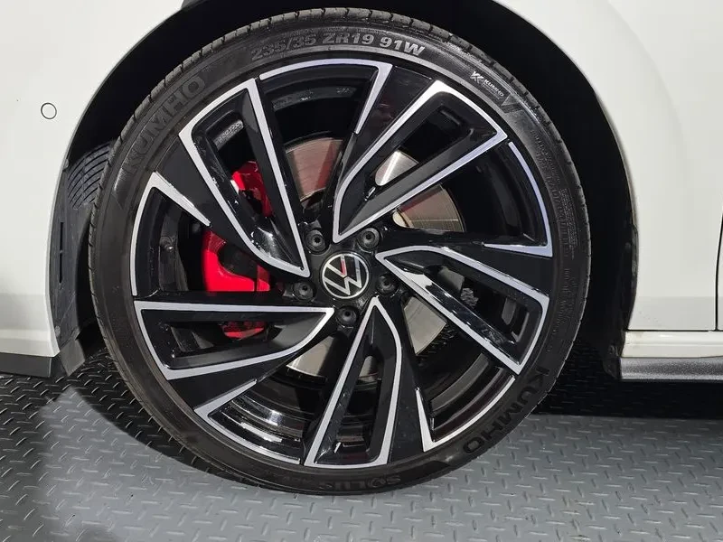 VW Golf 2.0 Gti, снимка 5 - Автомобили и джипове - 55748386