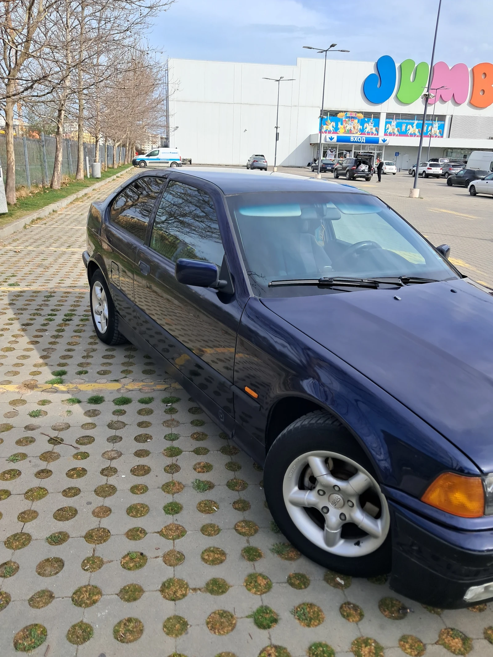 BMW 316 Кокпакт - изображение 4