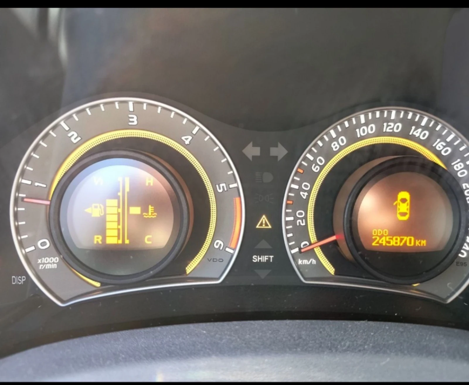 Toyota Auris 1.4 d4d - изображение 6