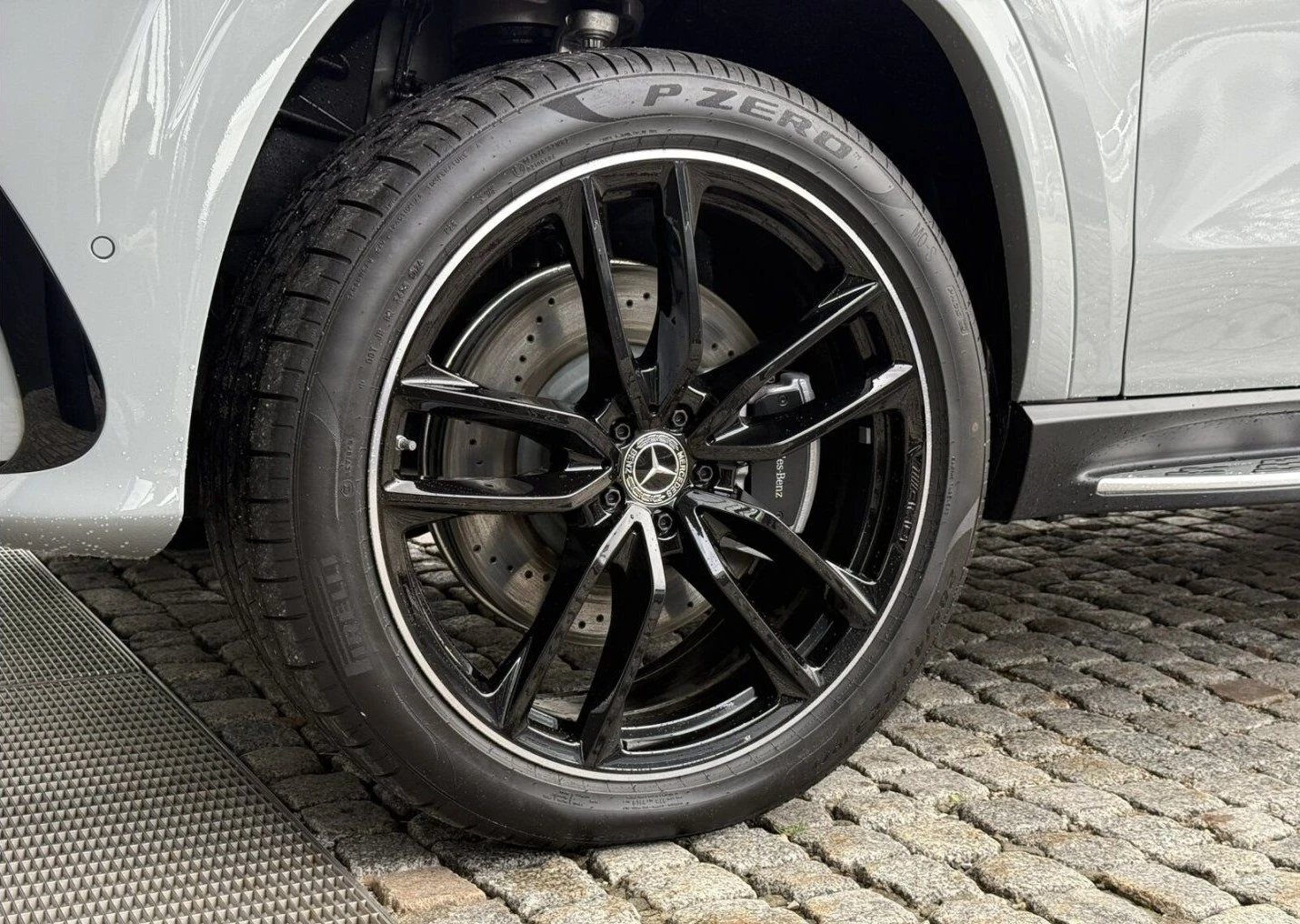 Mercedes-Benz GLS 450 d/ AMG/ 4-MATIC/ EXCLUSIV/ NIGHT/ PANO/ BURM/ 360/ - изображение 7