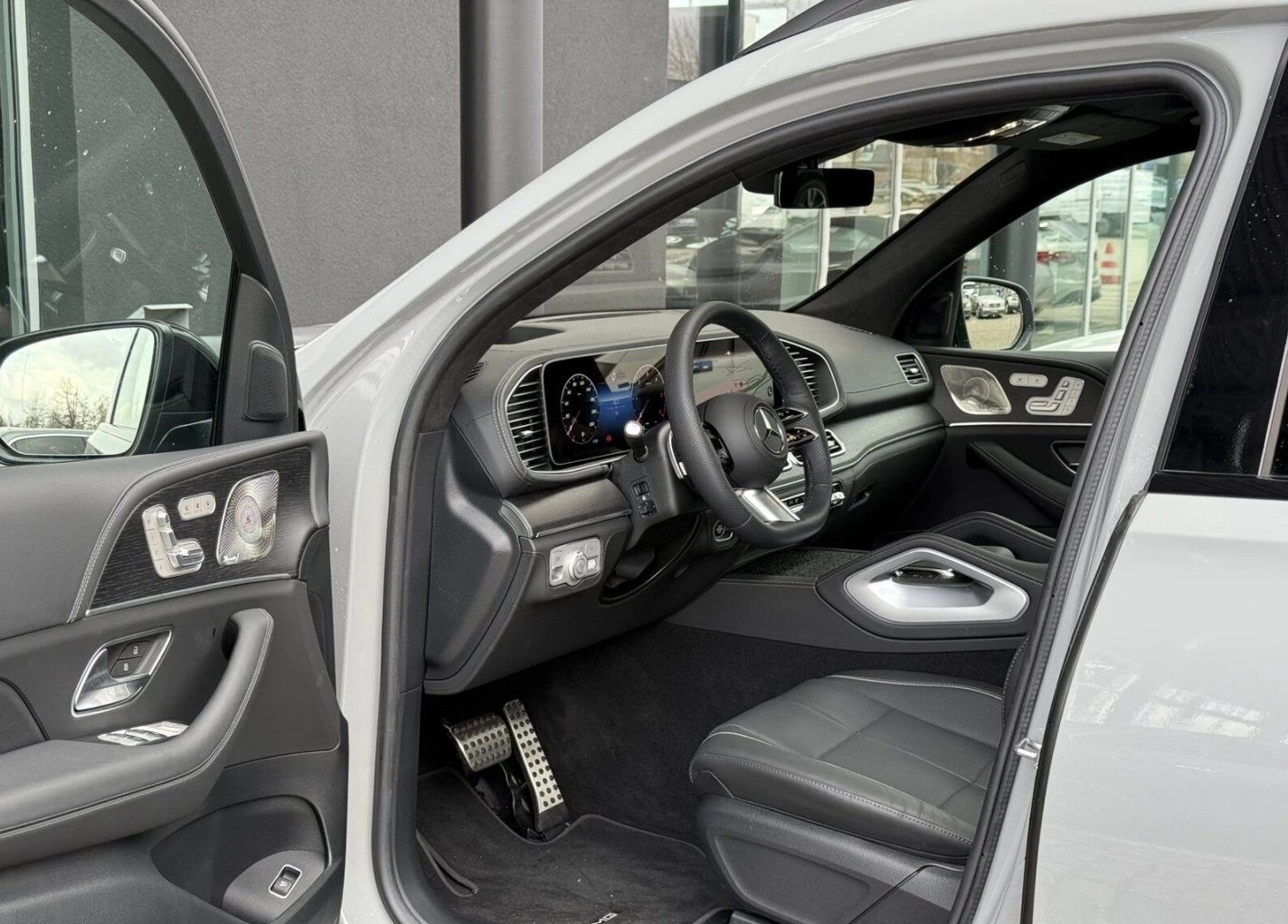 Mercedes-Benz GLS 450 d/ AMG/ 4-MATIC/ EXCLUSIV/ NIGHT/ PANO/ BURM/ 360/ - изображение 8