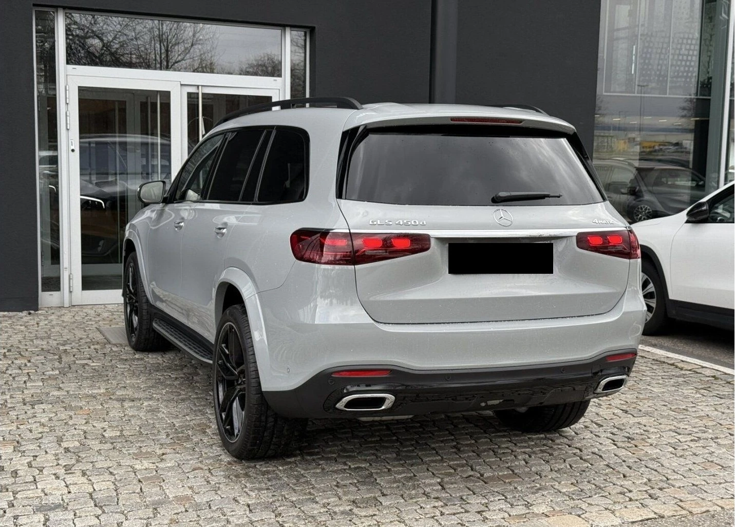 Mercedes-Benz GLS 450 d/ AMG/ 4-MATIC/ EXCLUSIV/ NIGHT/ PANO/ BURM/ 360/ - изображение 4