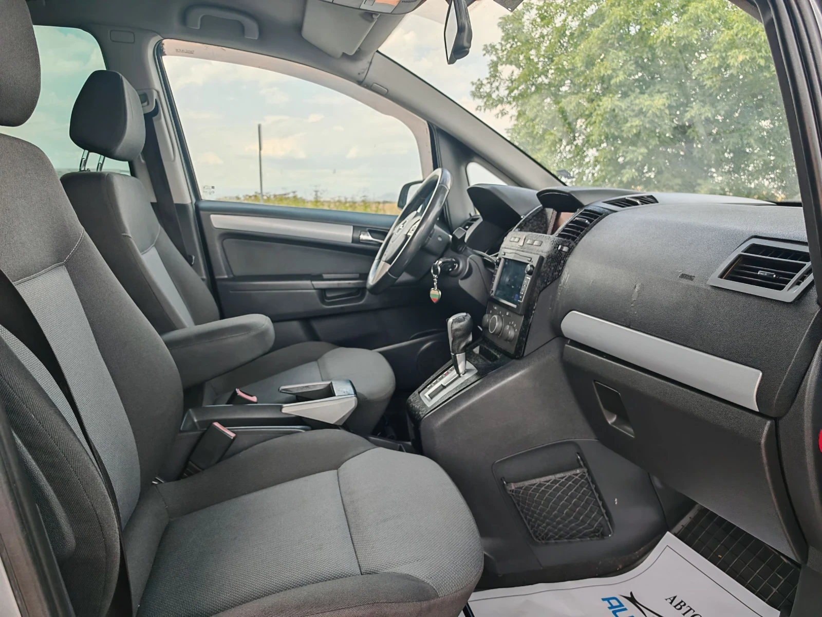 Opel Zafira 1.9 120 К.С. ДИЗЕЛ!АВТОМАТ!МУЛТИМЕДИЯ!7МЕСТА! - изображение 10
