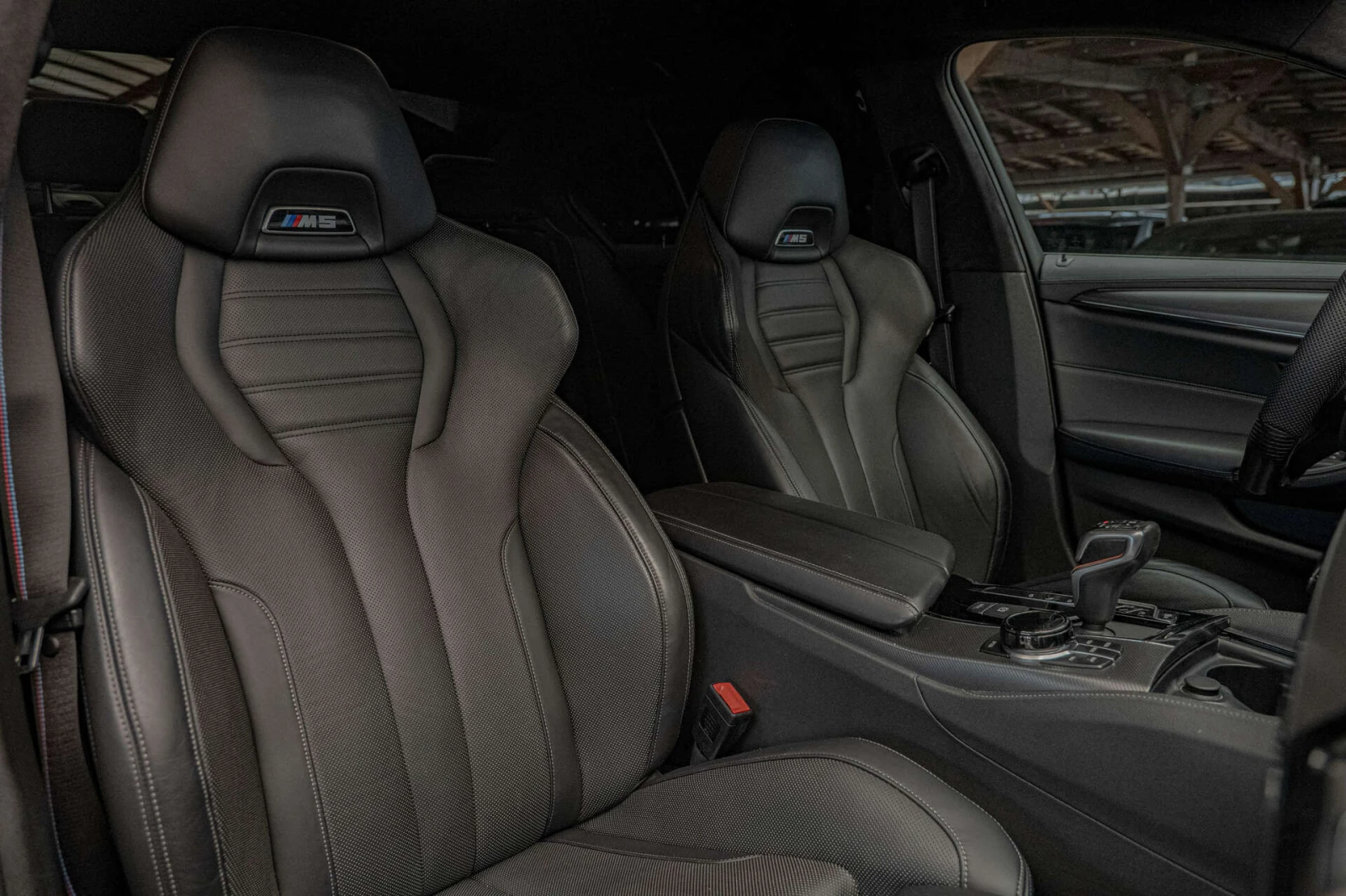 BMW M5 Competition/Bowers&Wilkins/HuD/Carbon/Обдухване - изображение 8