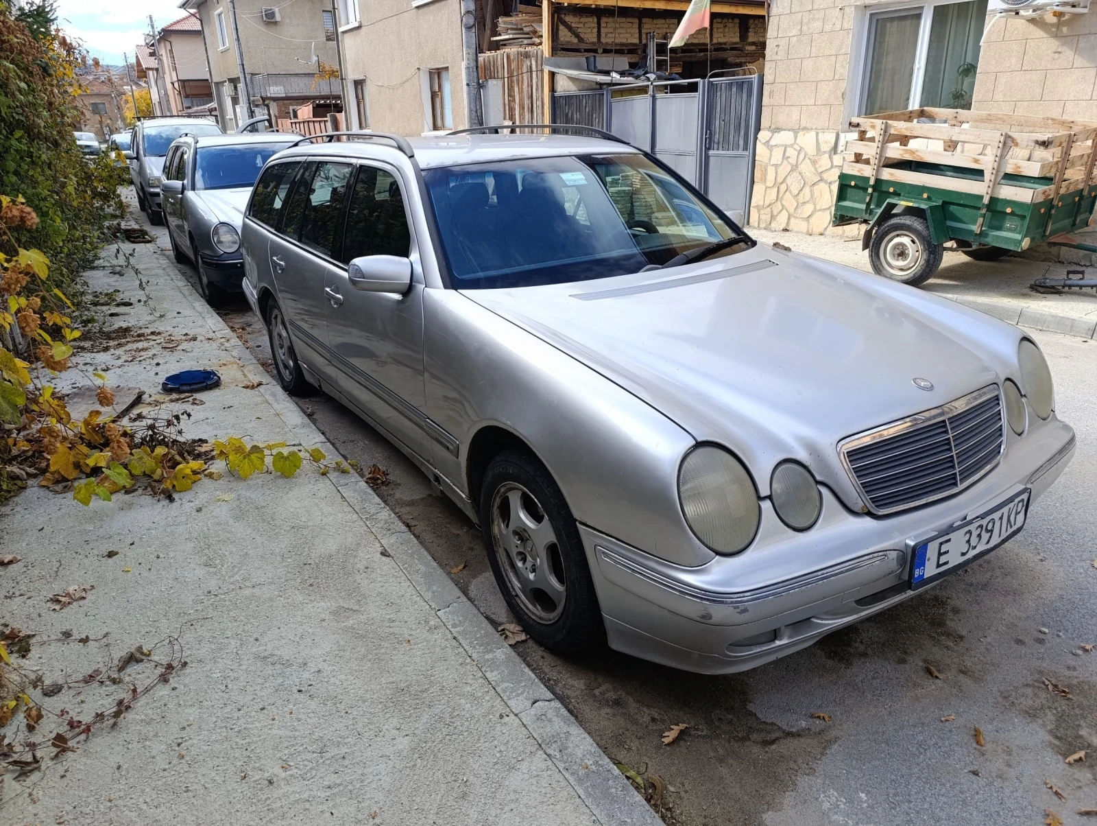Mercedes-Benz E 240  - изображение 2