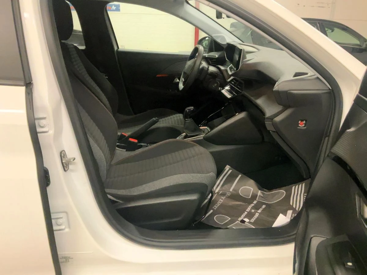 Peugeot 208 1.2 PureTech Active Business R  N1 Товарен Лизинг  - изображение 6