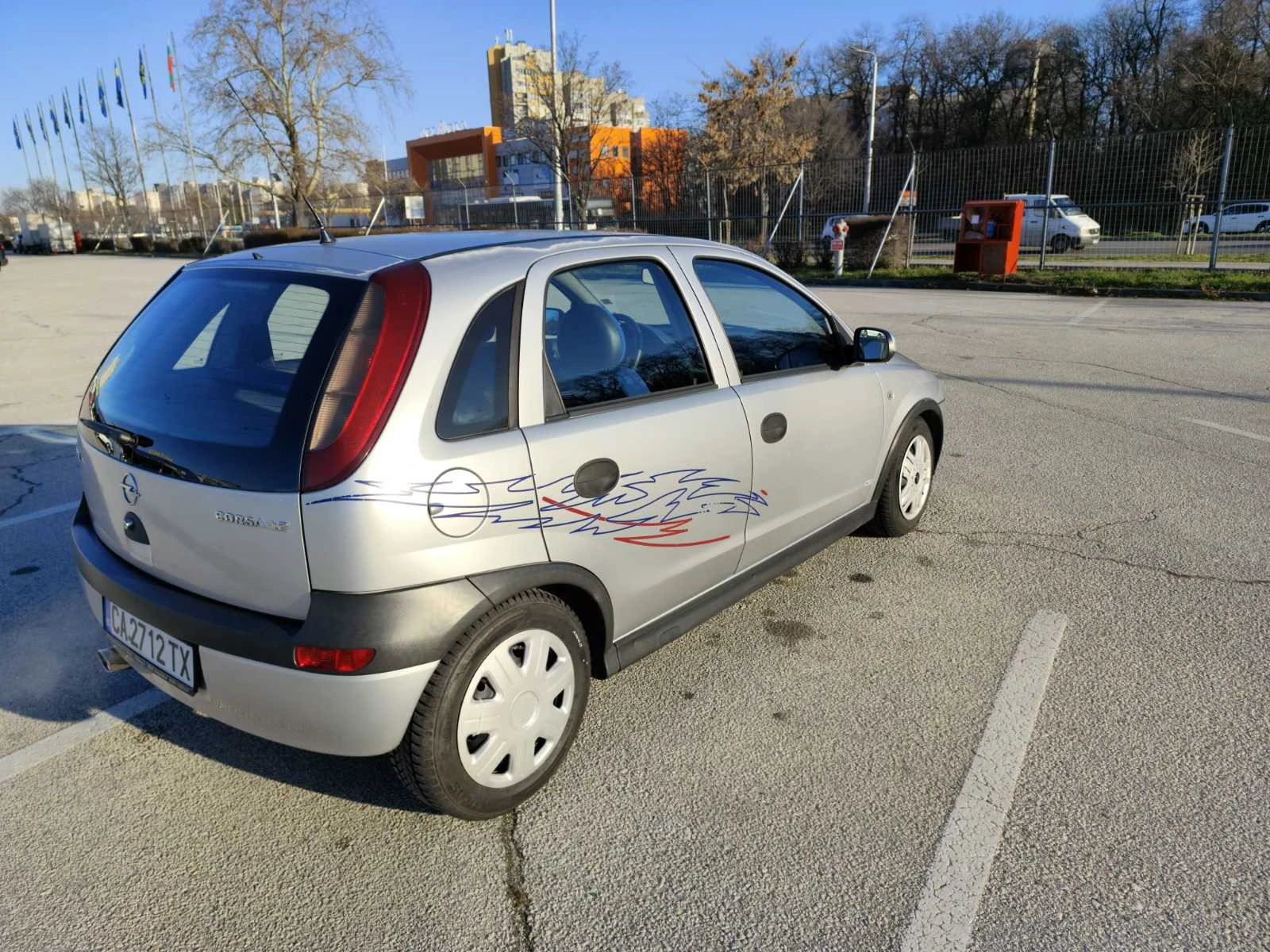 Opel Corsa 1.2 16V - изображение 4