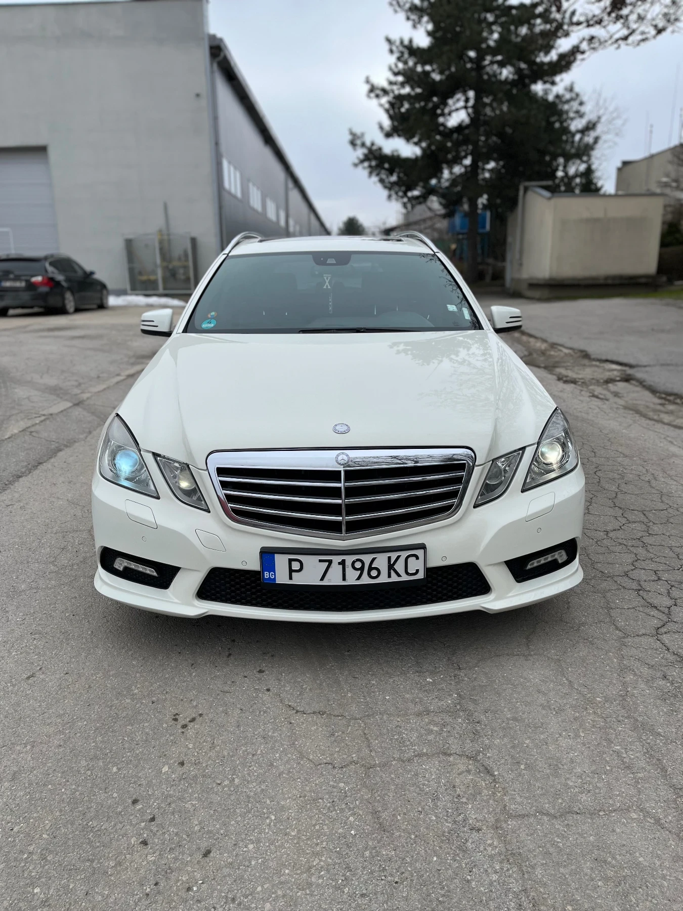Mercedes-Benz E 350  - изображение 3