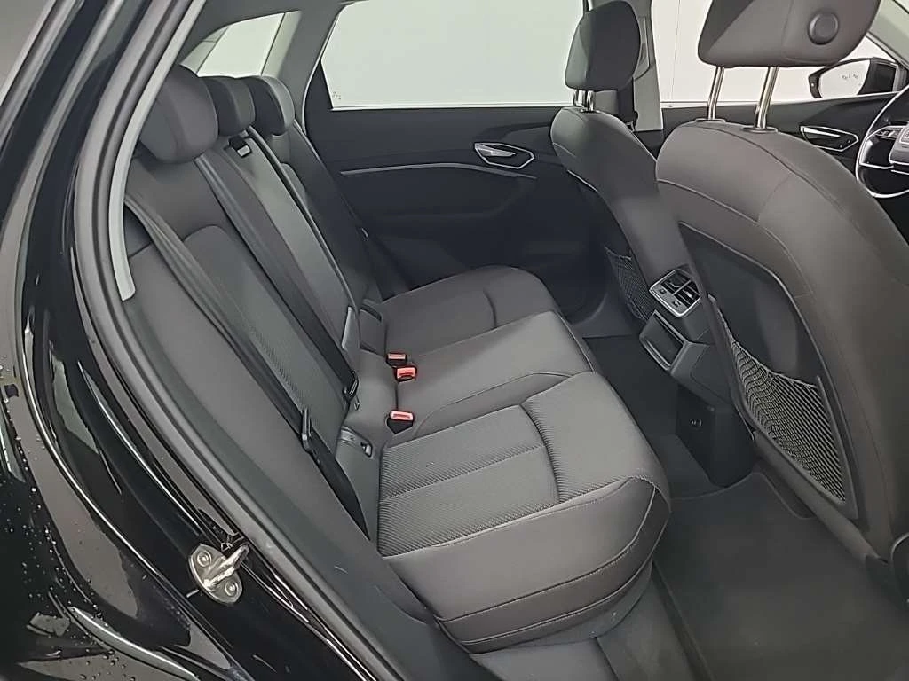 Audi E-Tron 55 - Electric - Automatic - 408 hp | Mobile.bg � ����������� 9