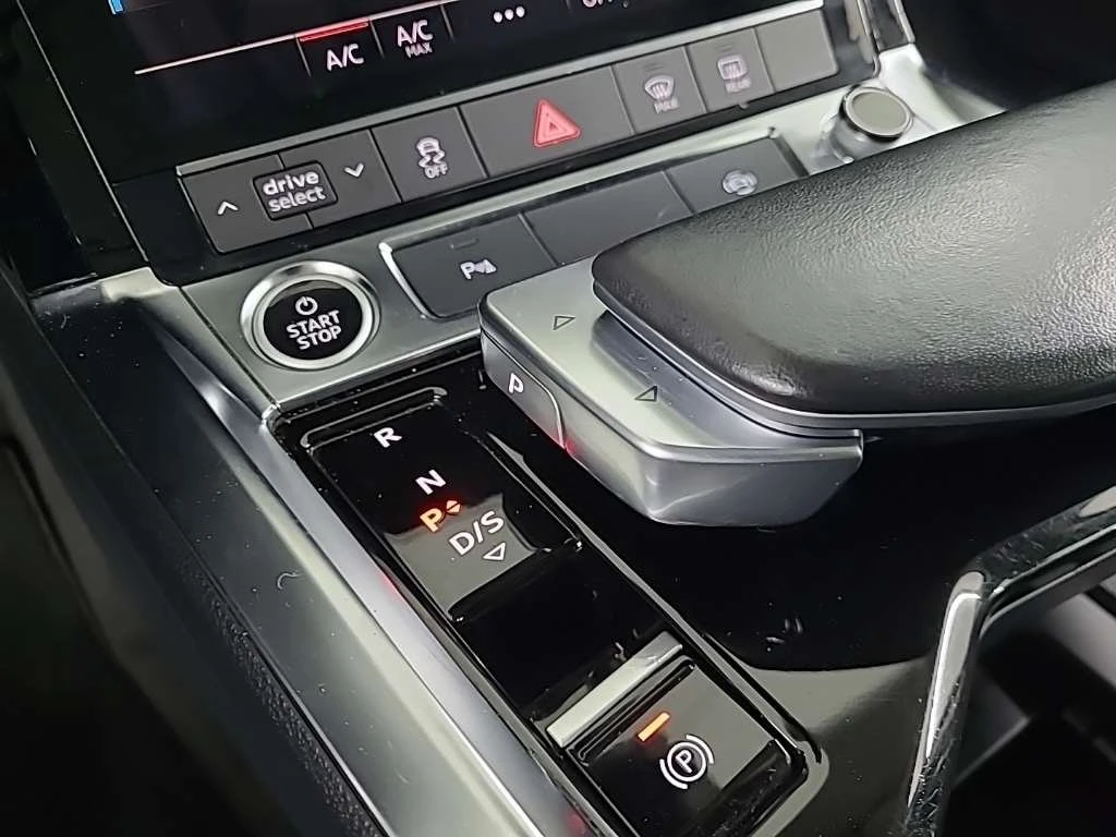 Audi E-Tron 55 - Electric - Automatic - 408 hp | Mobile.bg � ����������� 5