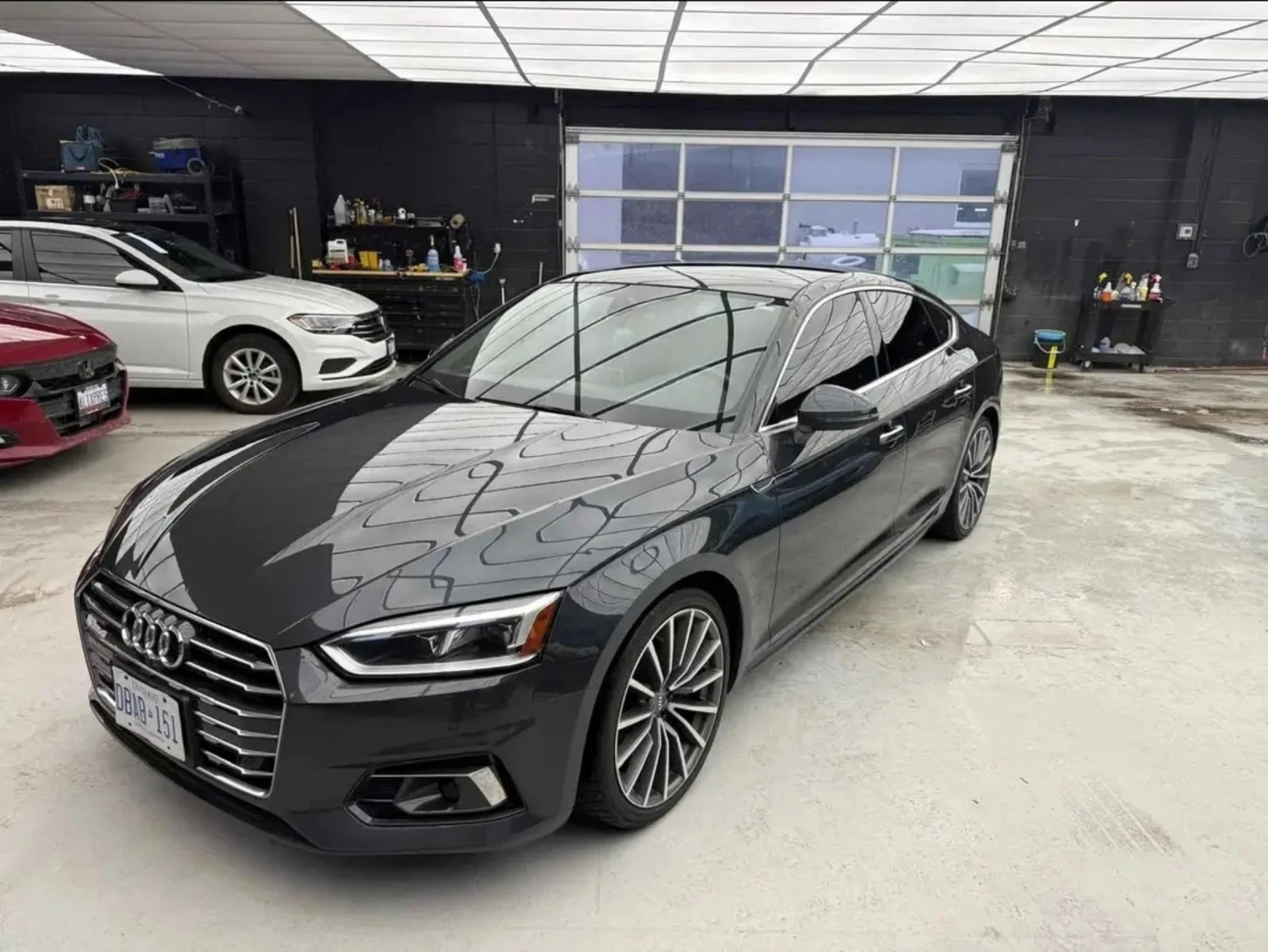 Audi A5 2018/B&O/AMBIENT/PANO/360/4x4/Чист КАРФАКС, снимка 3 - Автомобили и джипове - 54071035