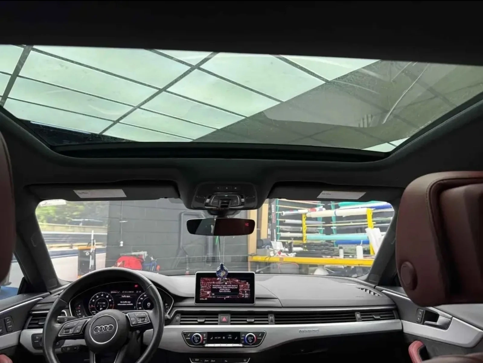 Audi A5 2018/B&O/AMBIENT/PANO/360/4x4/Чист КАРФАКС, снимка 12 - Автомобили и джипове - 54071035