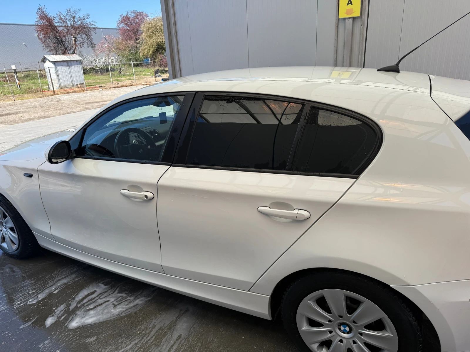 BMW 116 1.6i, снимка 3 - Автомобили и джипове - 54110082