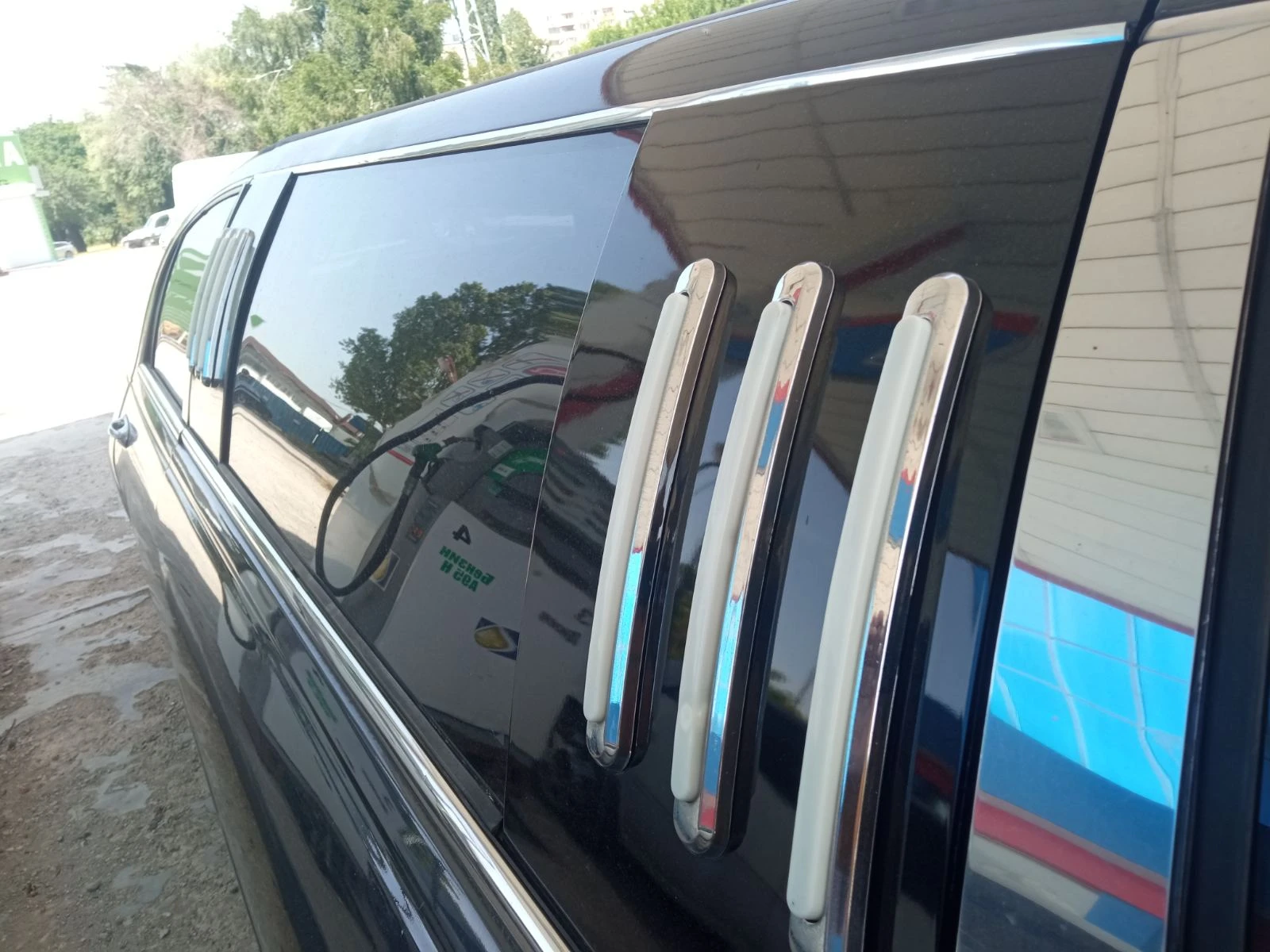 Lincoln Town car 70-inch Stretch Limousine by Royale | Mobile.bg � ����������� 9