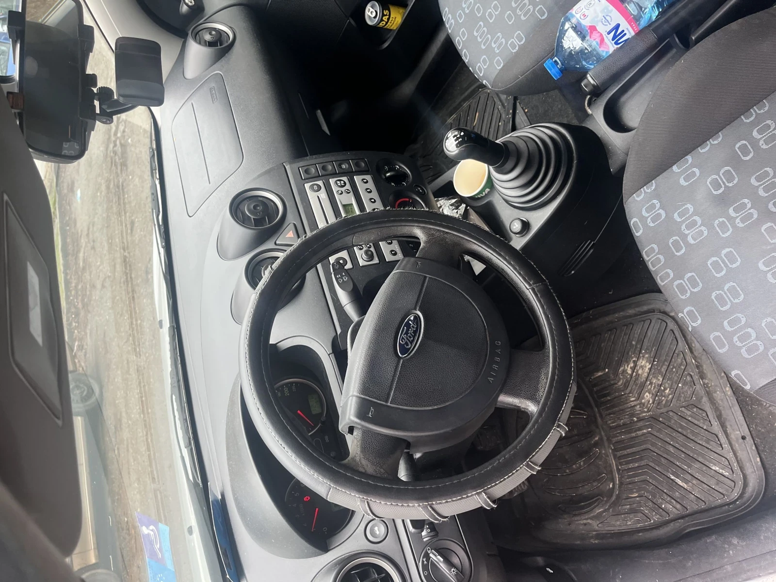 Ford Fiesta, снимка 6 - Автомобили и джипове - 54233337