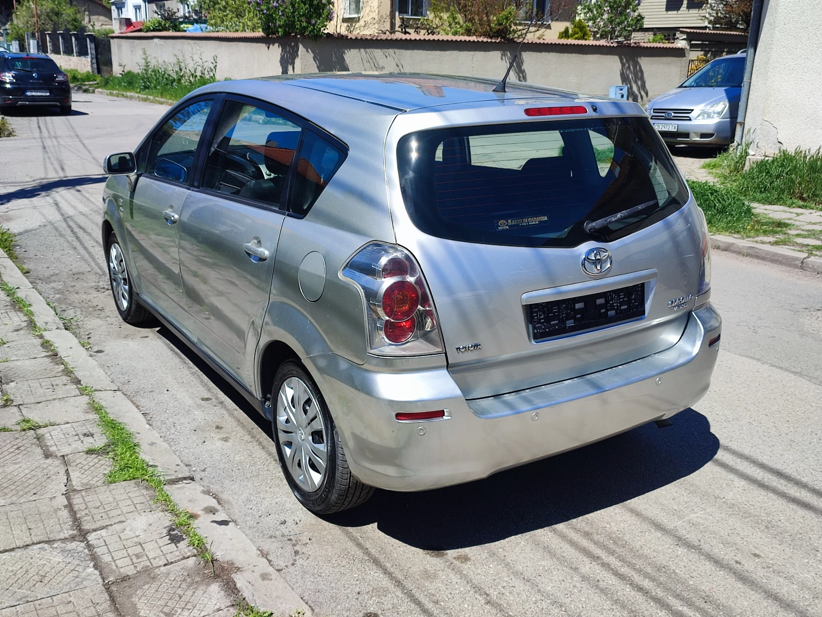 Toyota Corolla verso 2.0 D4D-116kc-ИТАЛИЯ, снимка 6 - Автомобили и джипове - 54341076