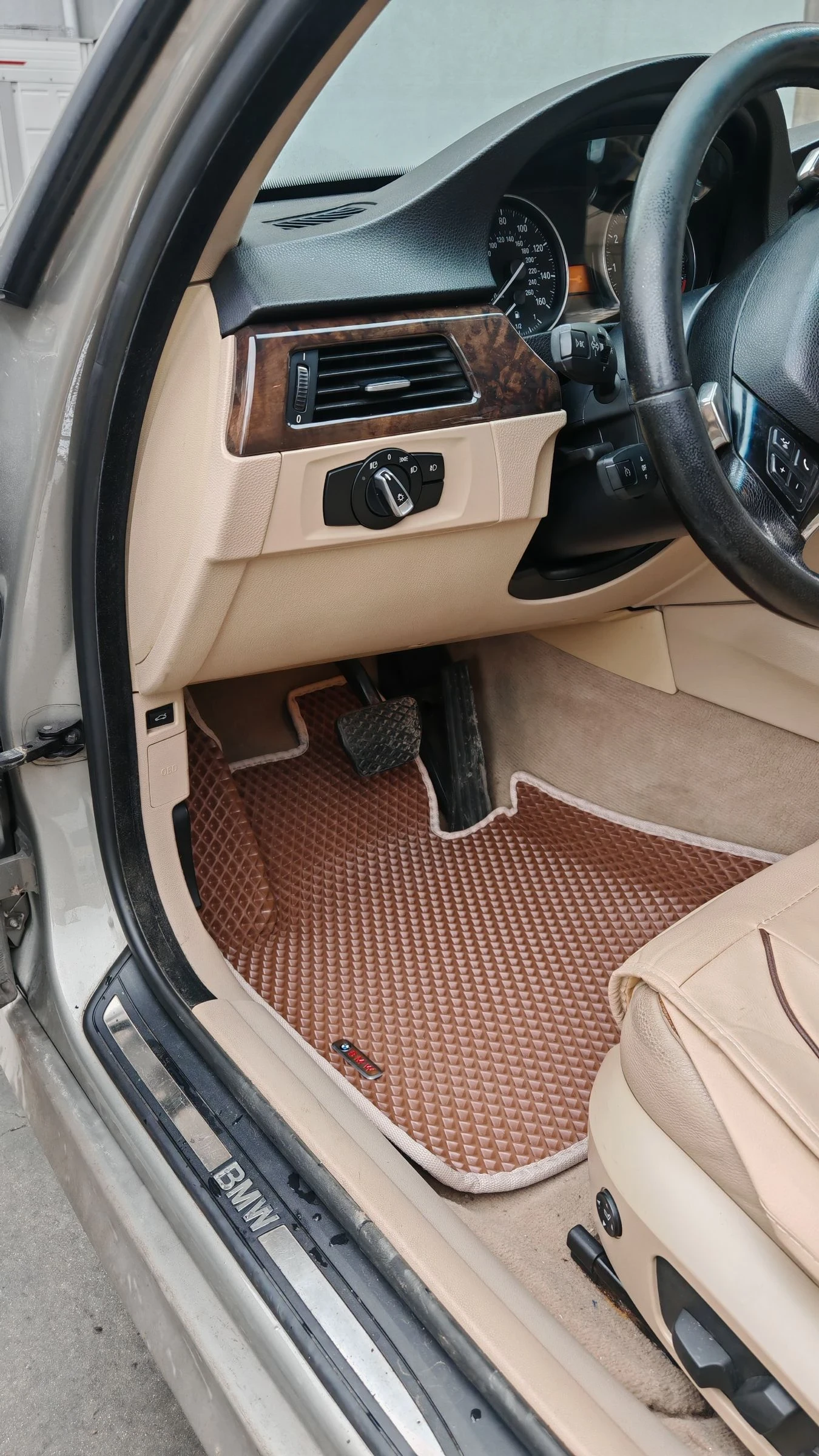 BMW 328 Е90, снимка 9 - Автомобили и джипове - 54729167