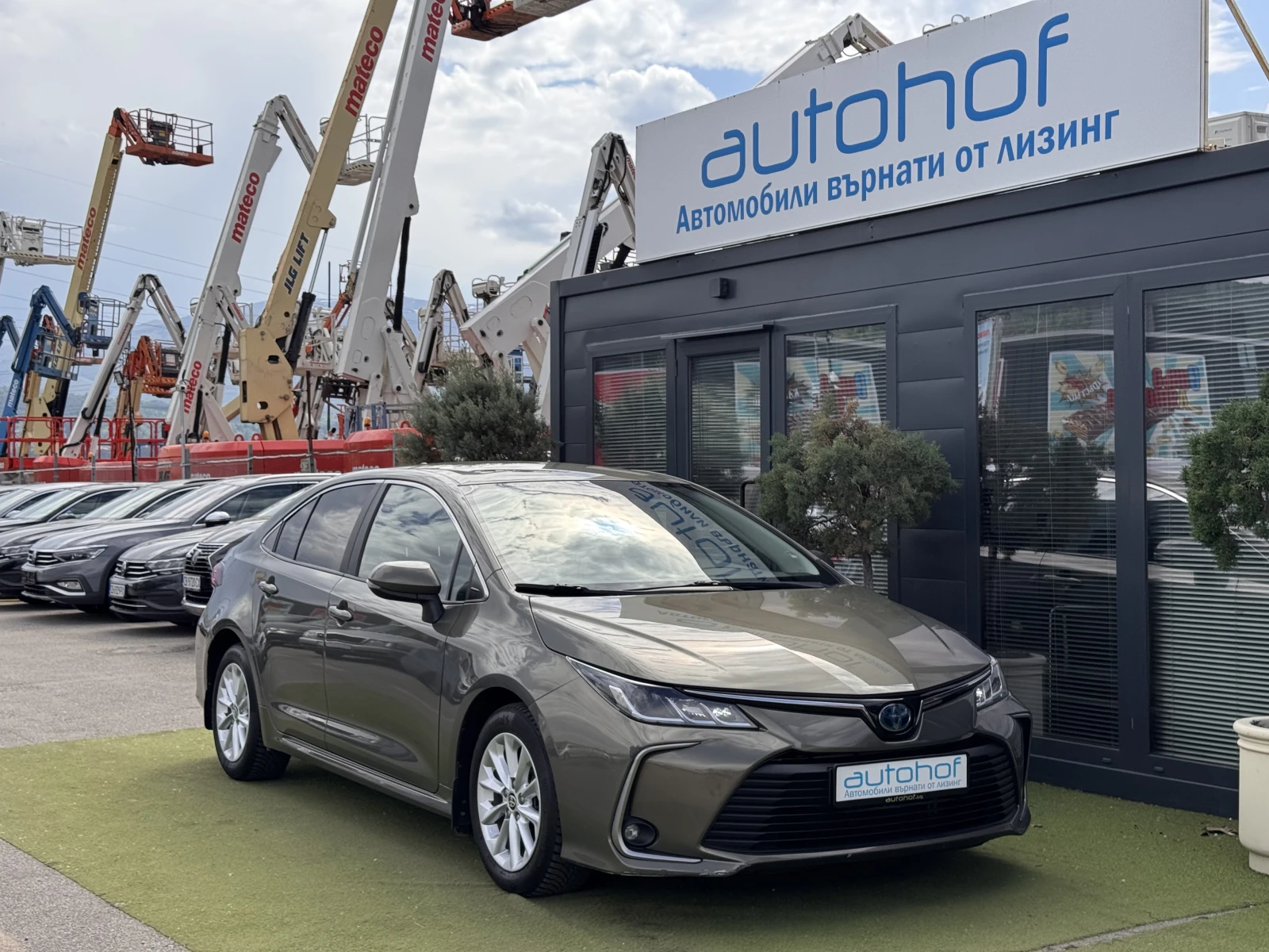 Toyota Corolla EXECUTIVE/1.8 HYBRID/122к.с./е-CVT/ГАРАНЦИЯ, снимка 6 - Автомобили и джипове - 54741539